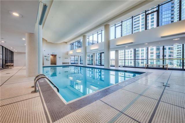 Lakefront Living Downtown Toronto - Free Parking, Gym, Indoor Pool 外观 照片