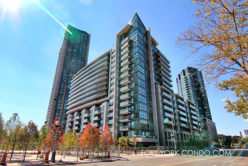 Lakefront Living Downtown Toronto - Free Parking, Gym, Indoor Pool 外观 照片
